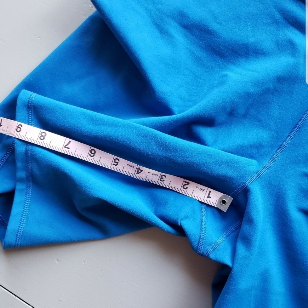 Fabletics Shorts - Picture 4 of 6